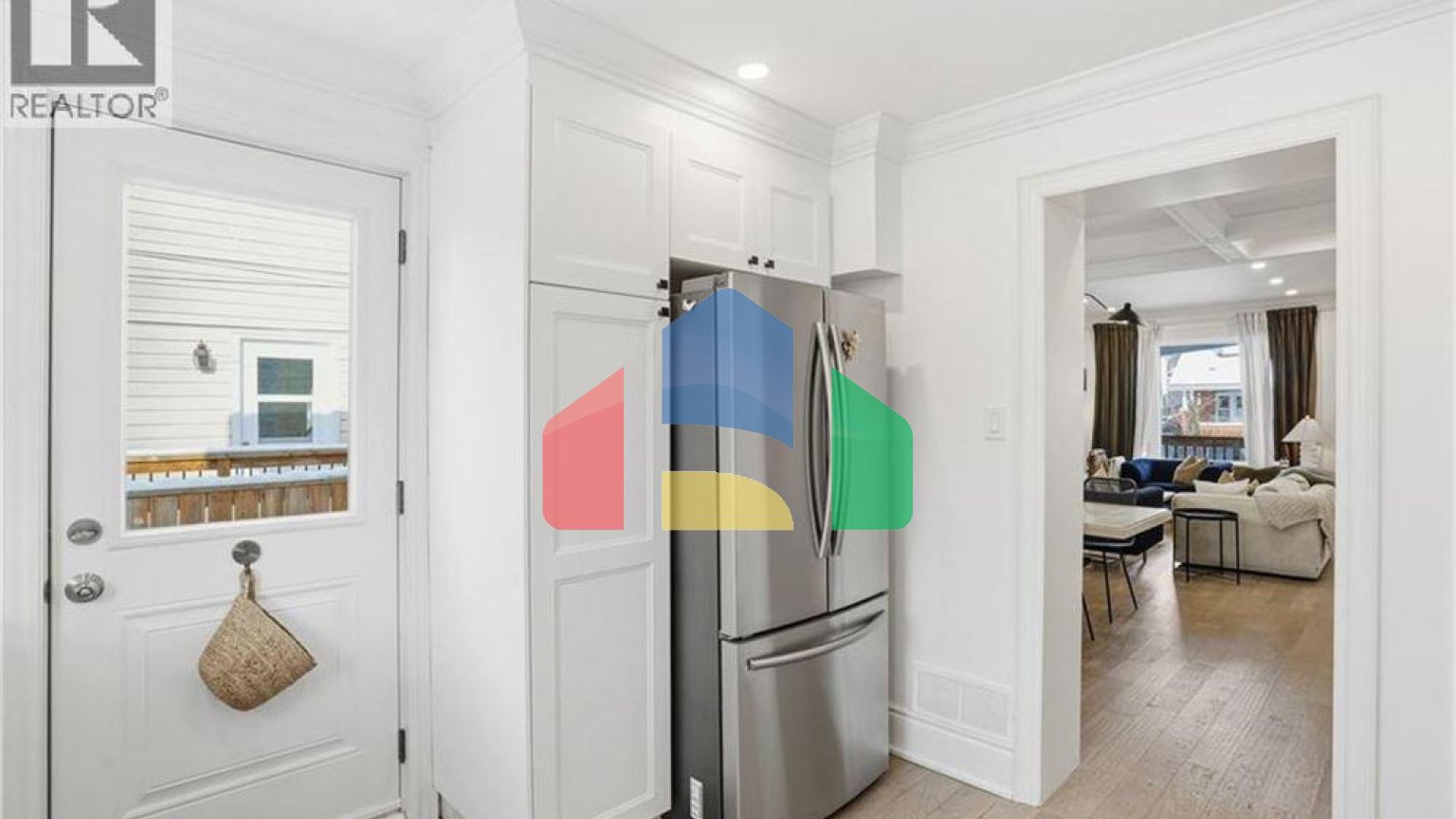 Residential - Single Family Home - Hamilton, Canada - Canada