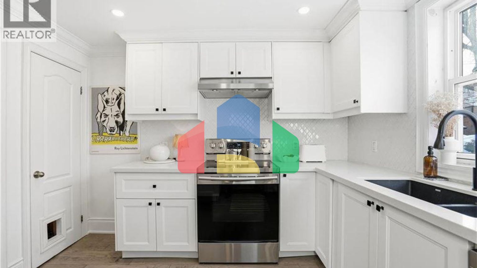 Residential - Single Family Home - Hamilton, Canada - Canada