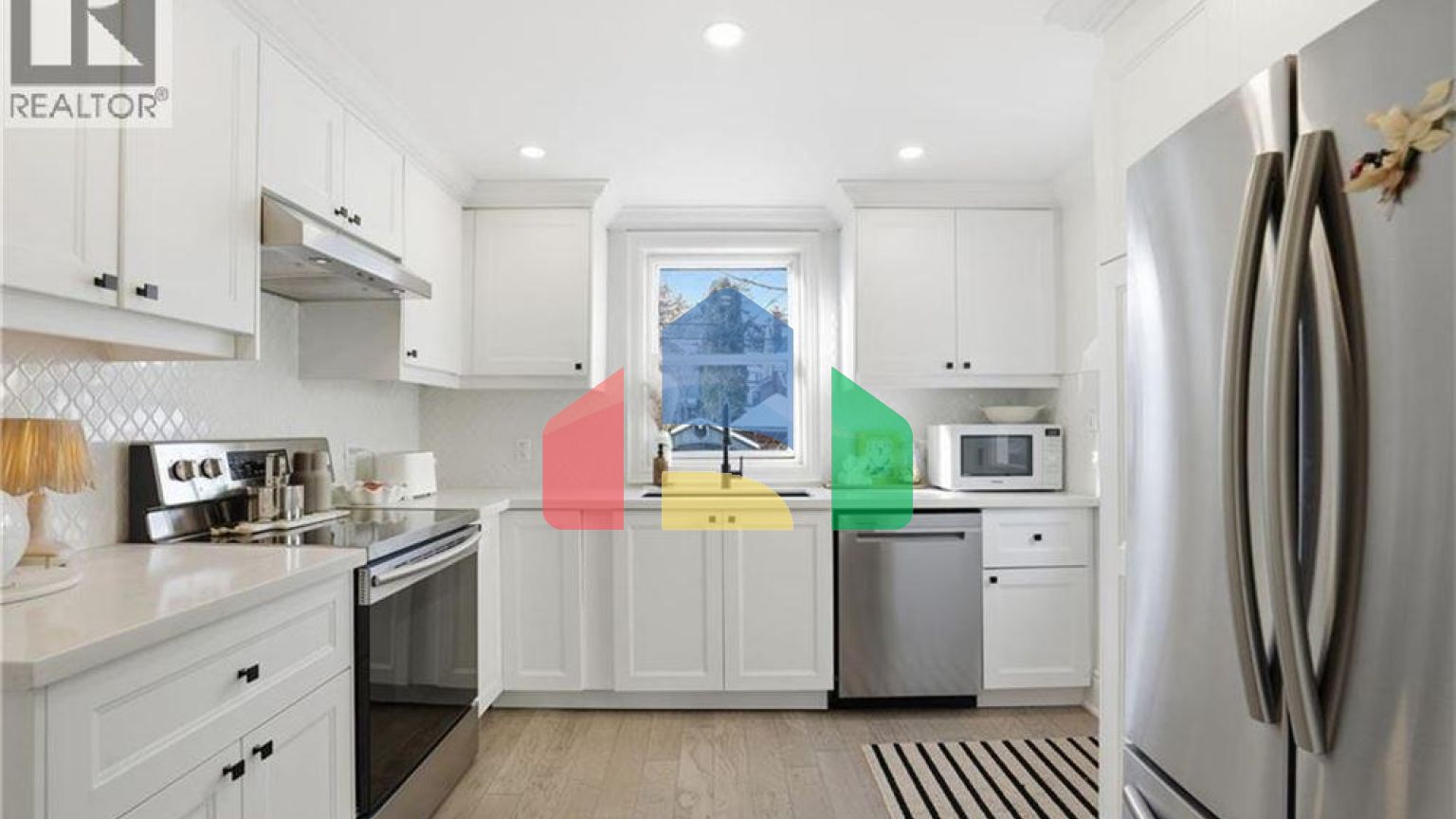 Residential - Single Family Home - Hamilton, Canada - Canada