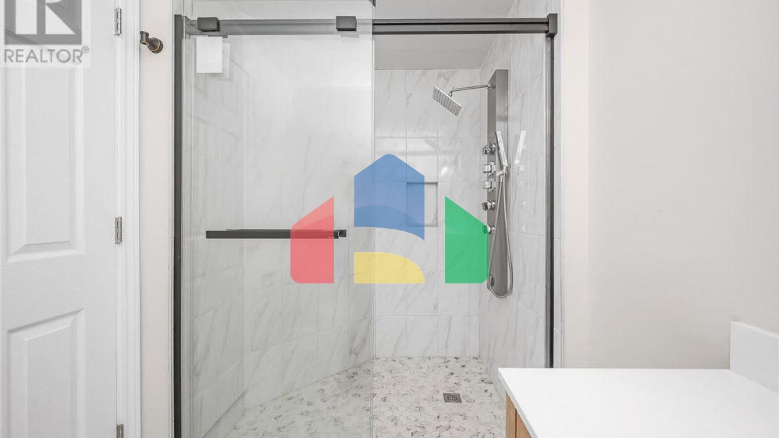 Residential - Multi-Family - Hamilton, Canada - Canada