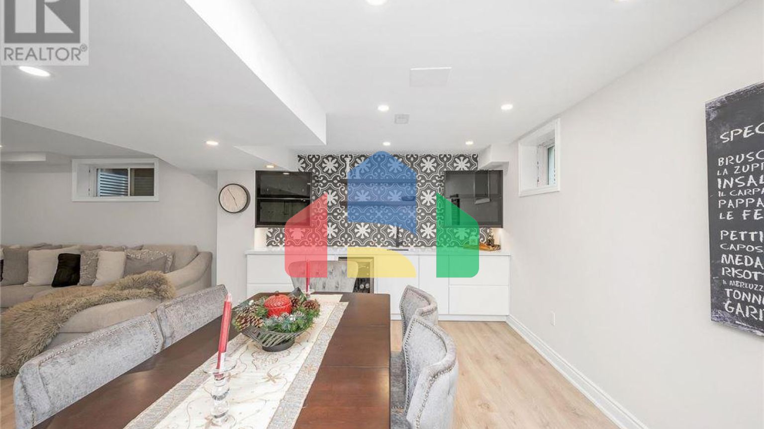 Residential - Multi-Family - Hamilton, Canada - Canada