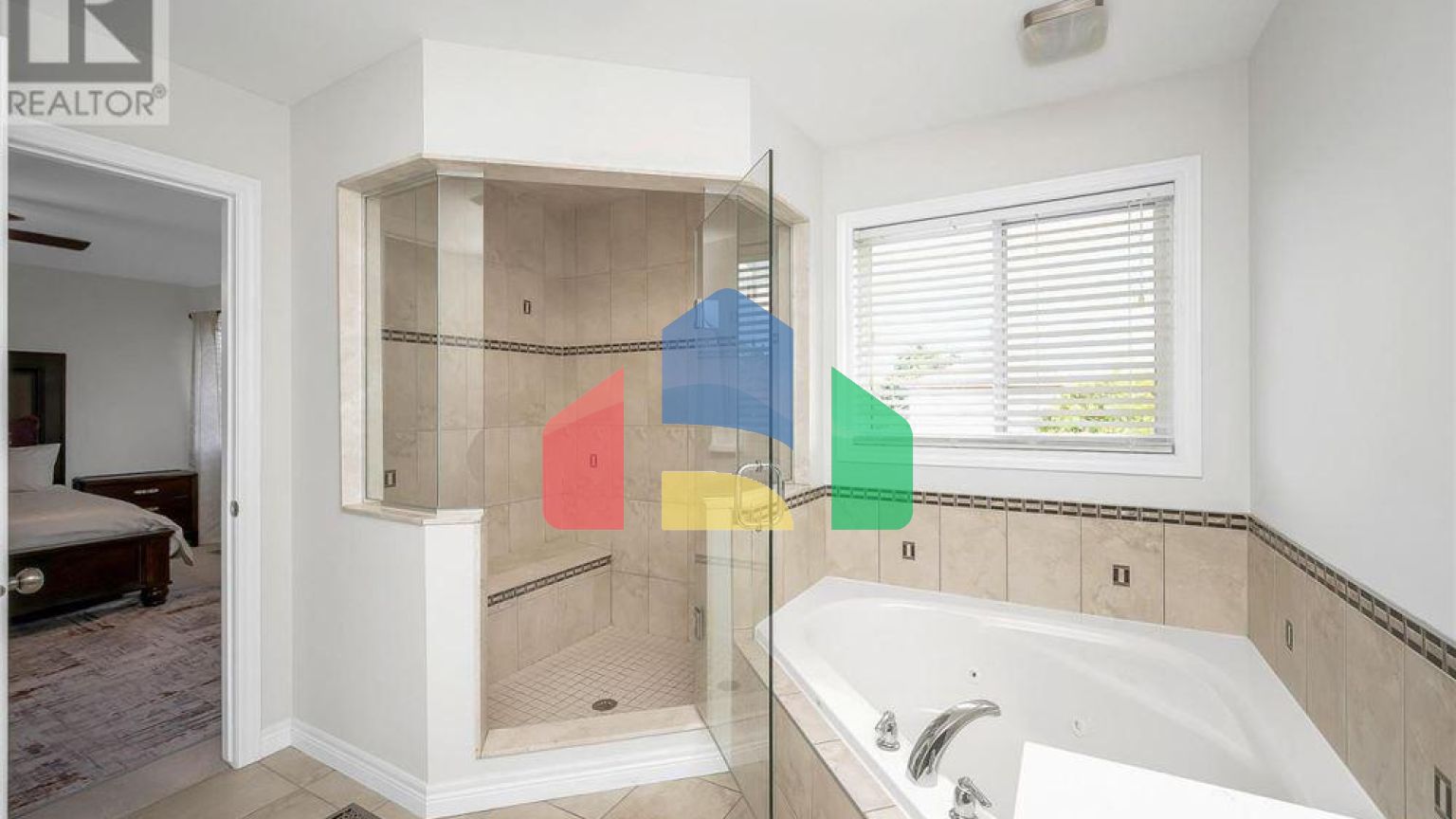 Residential - Multi-Family - Hamilton, Canada - Canada