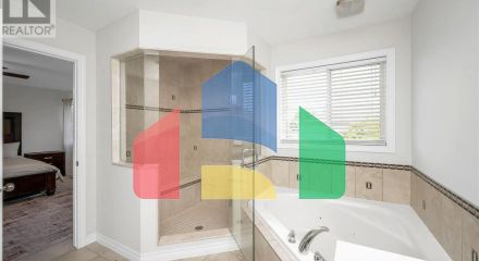 Residential - Multi-Family - Hamilton, Canada - Canada