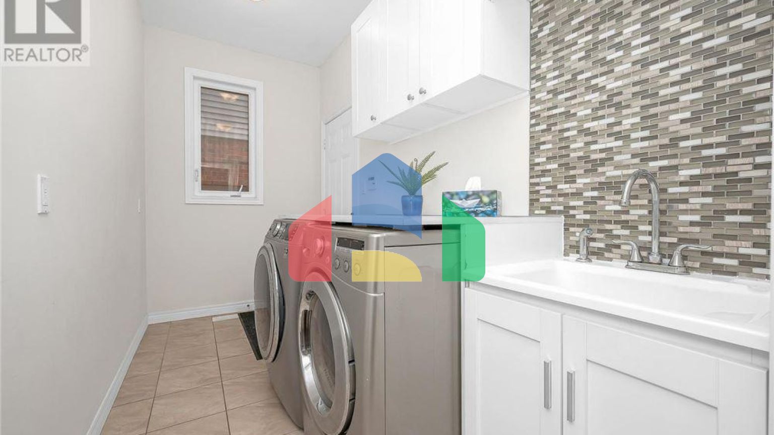 Residential - Multi-Family - Hamilton, Canada - Canada