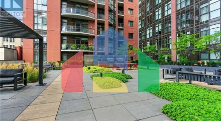 Residential - Single Family Home - Hamilton, Canada - Canada