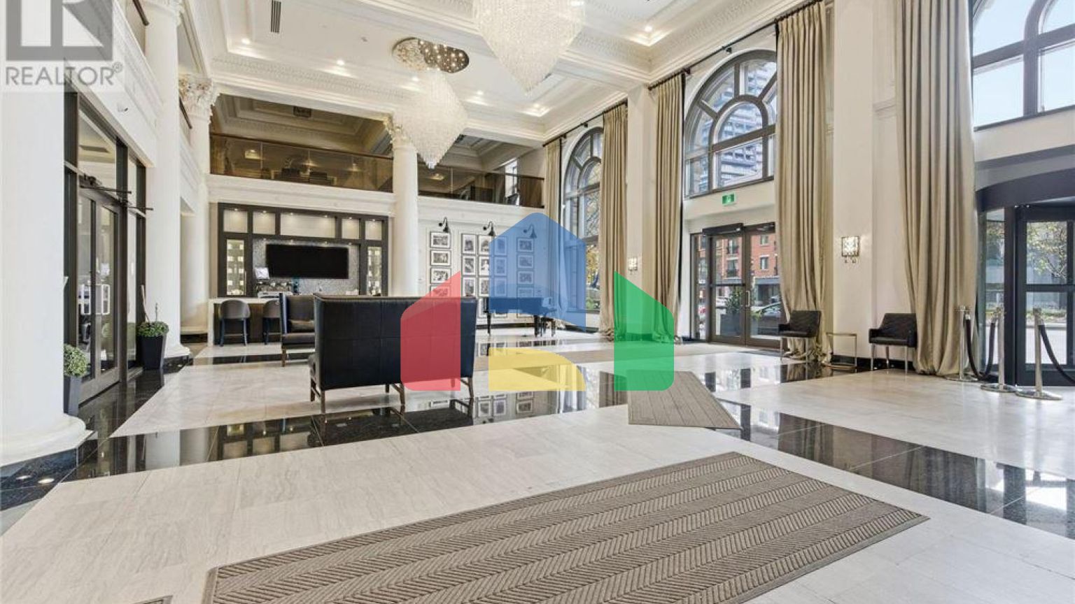 Residential - Single Family Home - Hamilton, Canada - Canada