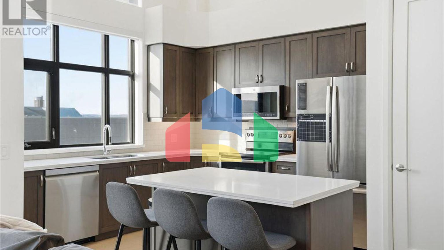 Residential - Single Family Home - Hamilton, Canada - Canada