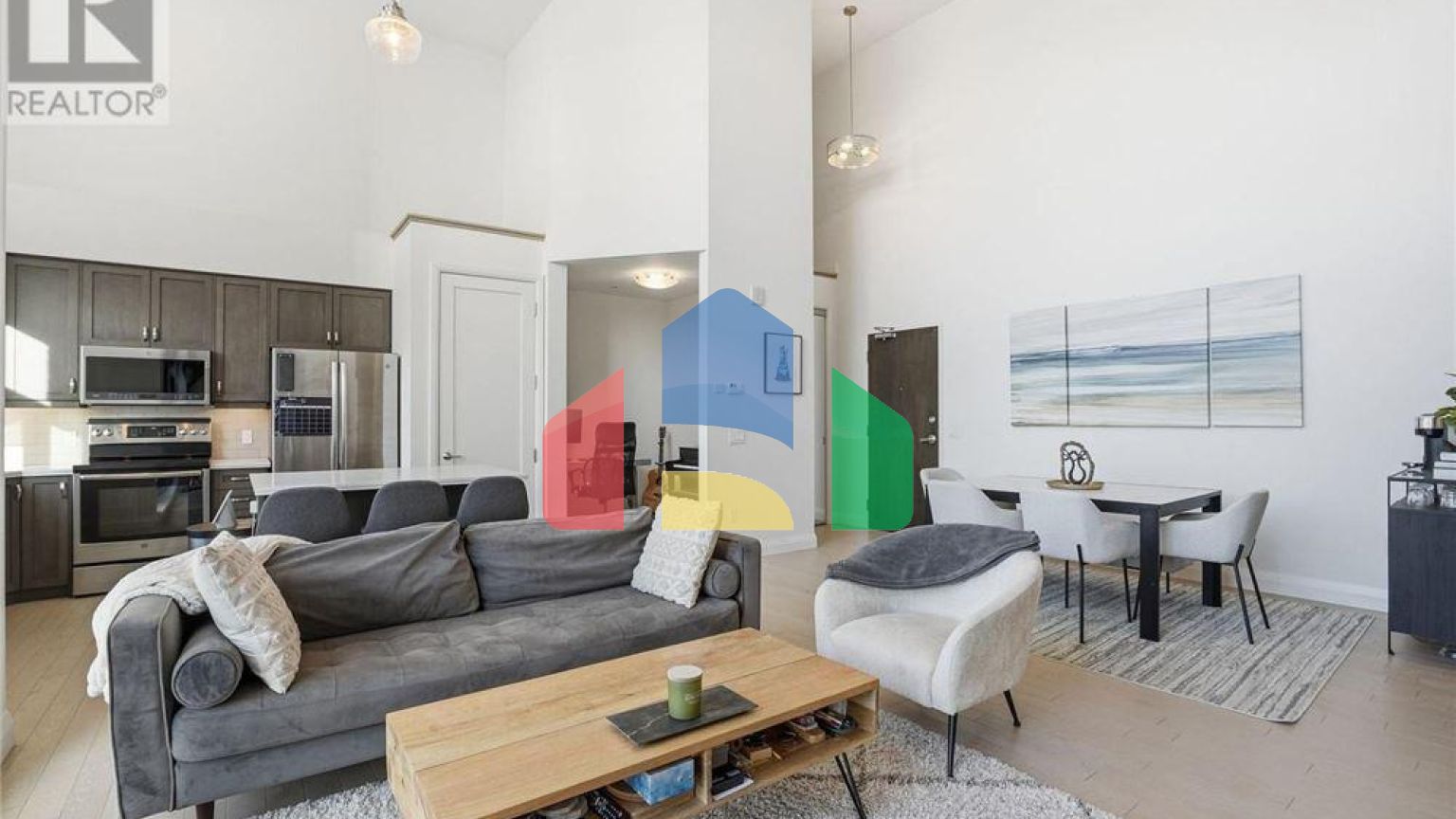 Residential - Single Family Home - Hamilton, Canada - Canada