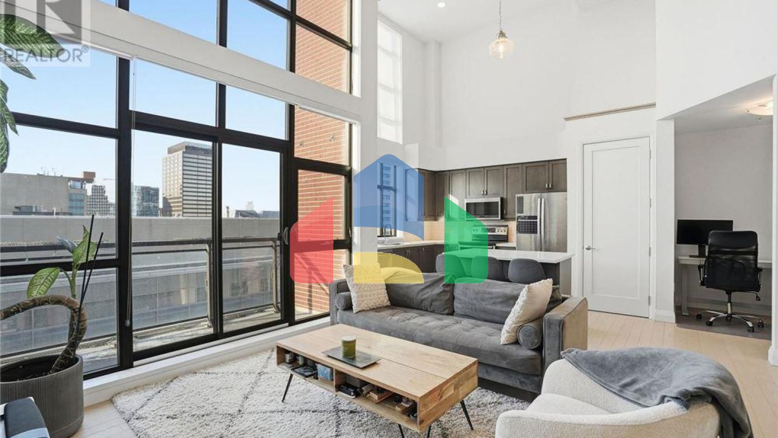 Residential - Single Family Home - Hamilton, Canada - Canada