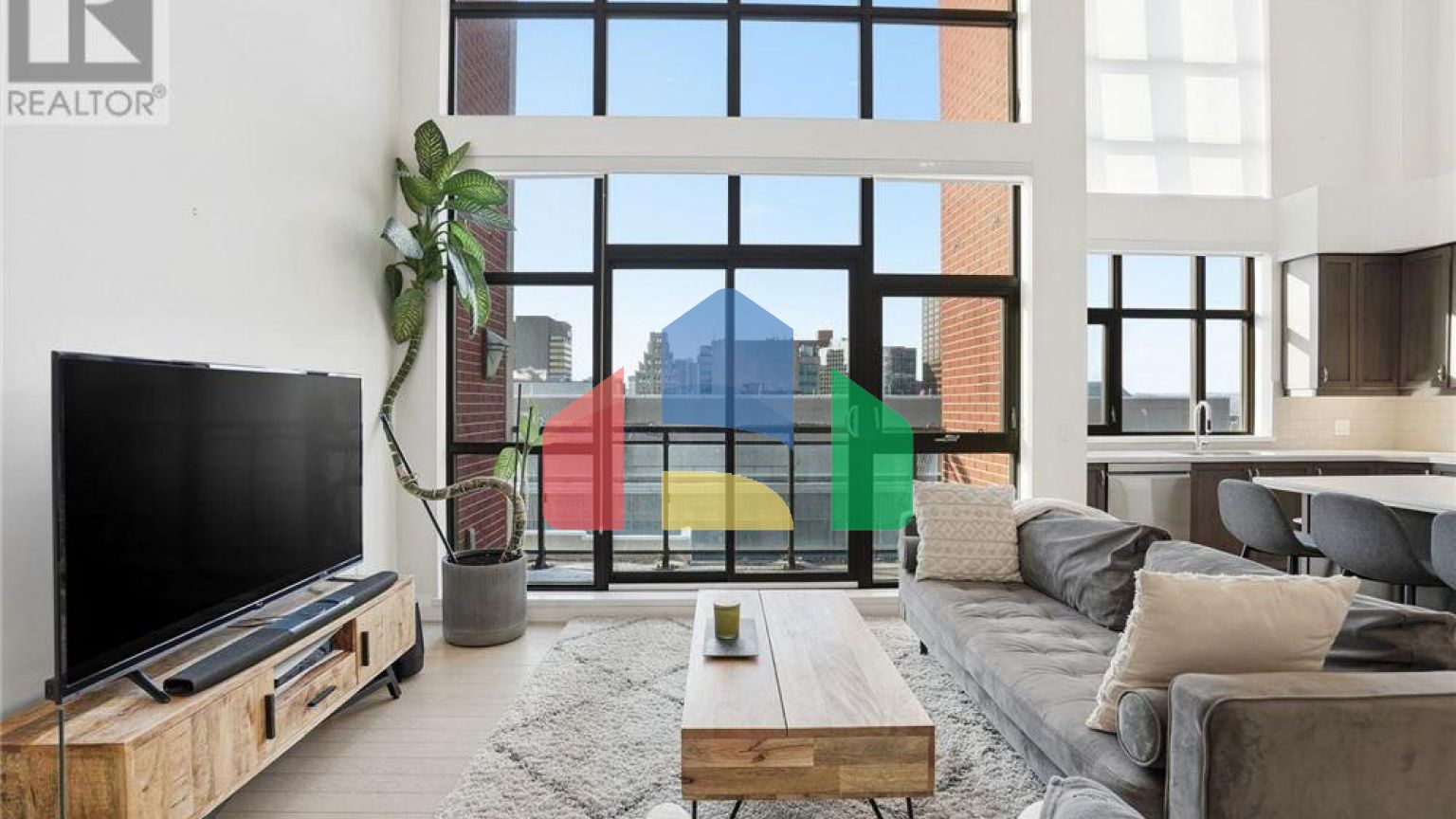 Residential - Single Family Home - Hamilton, Canada - Canada