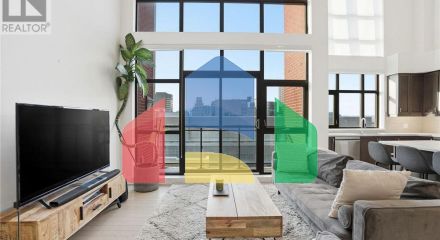 Residential - Single Family Home - Hamilton, Canada - Canada