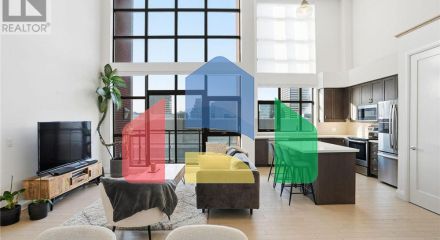 Residential - Single Family Home - Hamilton, Canada - Canada