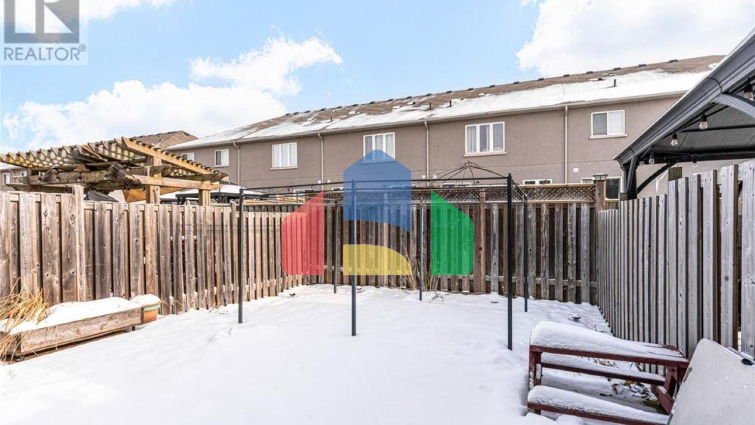 Residential - Single Family Home - Hamilton, Canada - Canada