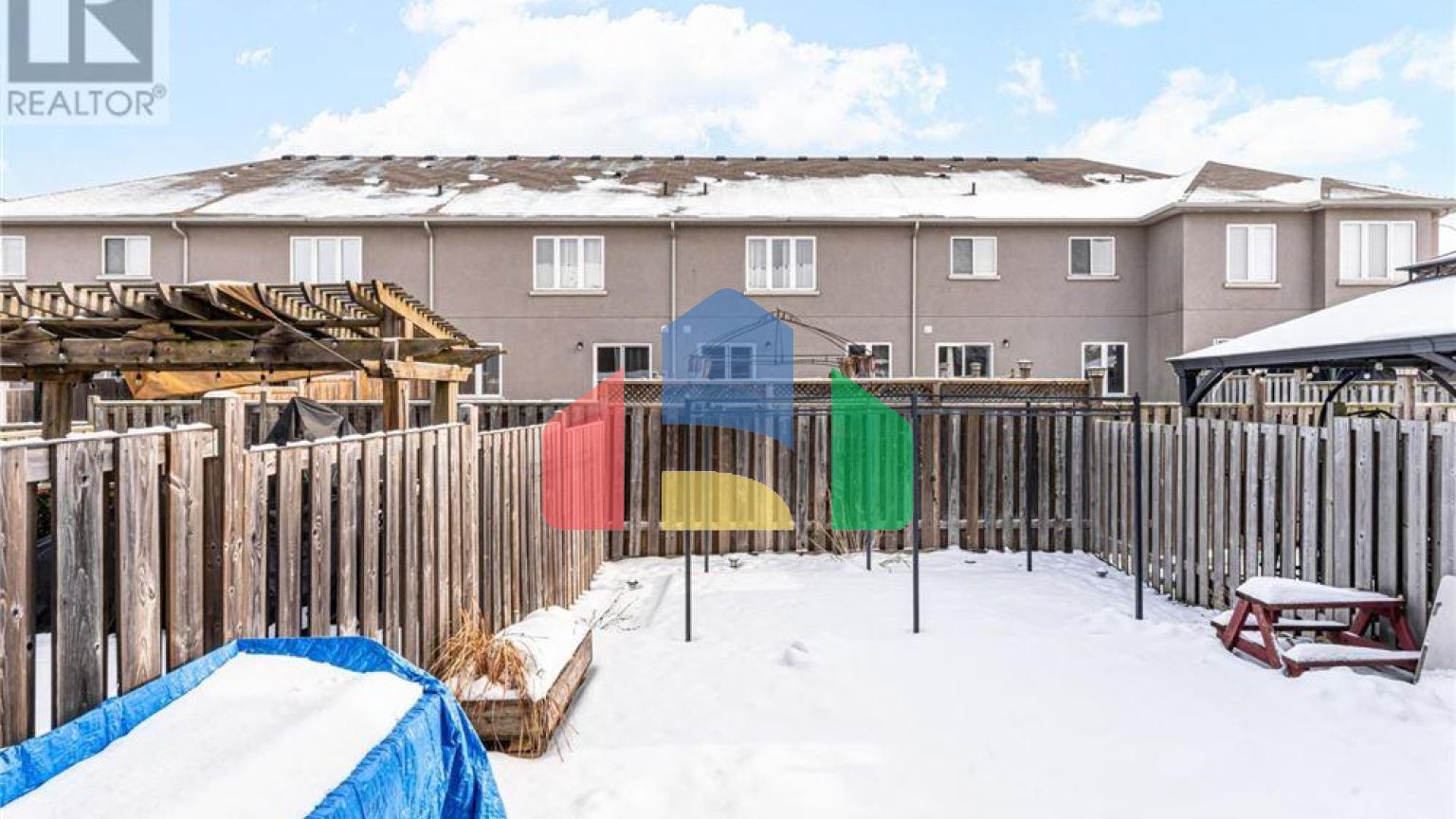 Residential - Single Family Home - Hamilton, Canada - Canada