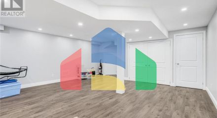 Residential - Single Family Home - Hamilton, Canada - Canada