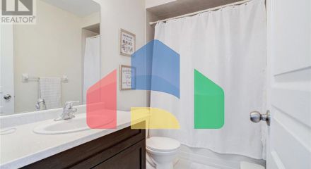 Residential - Single Family Home - Hamilton, Canada - Canada