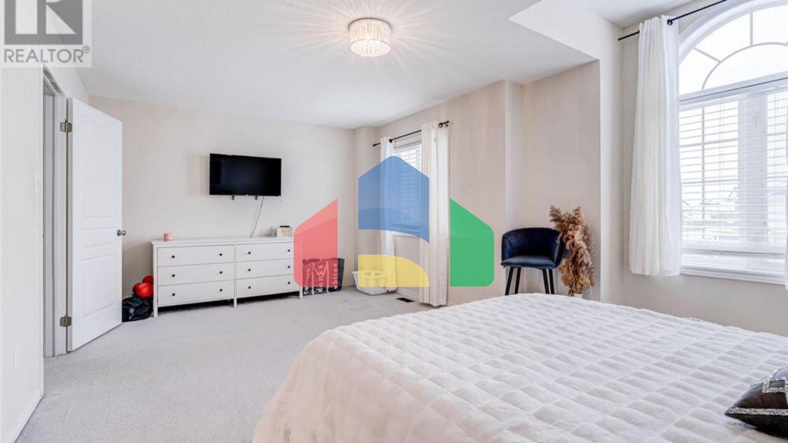 Residential - Single Family Home - Hamilton, Canada - Canada