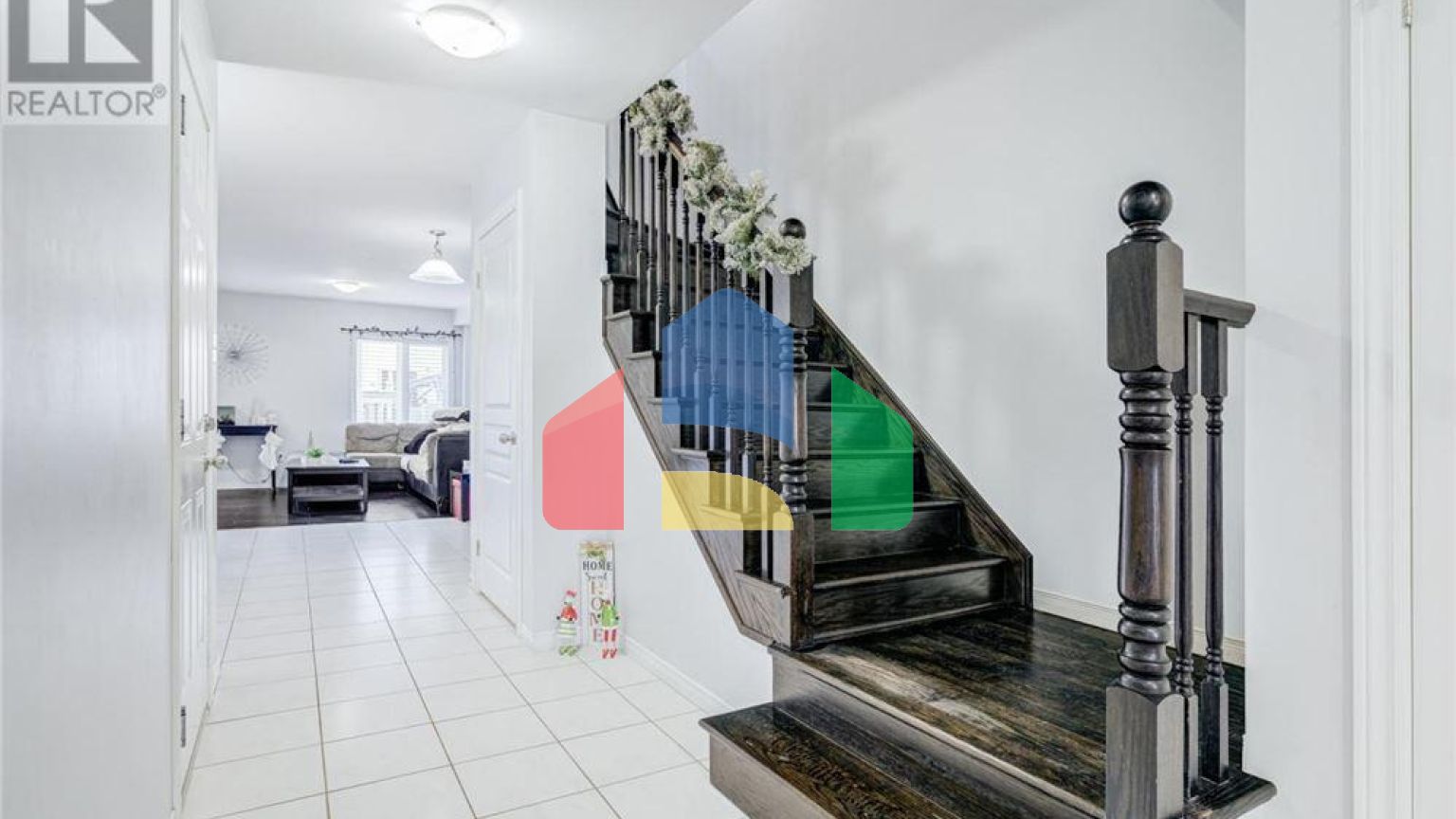 Residential - Single Family Home - Hamilton, Canada - Canada