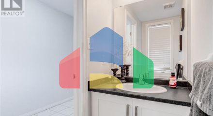 Residential - Single Family Home - Hamilton, Canada - Canada