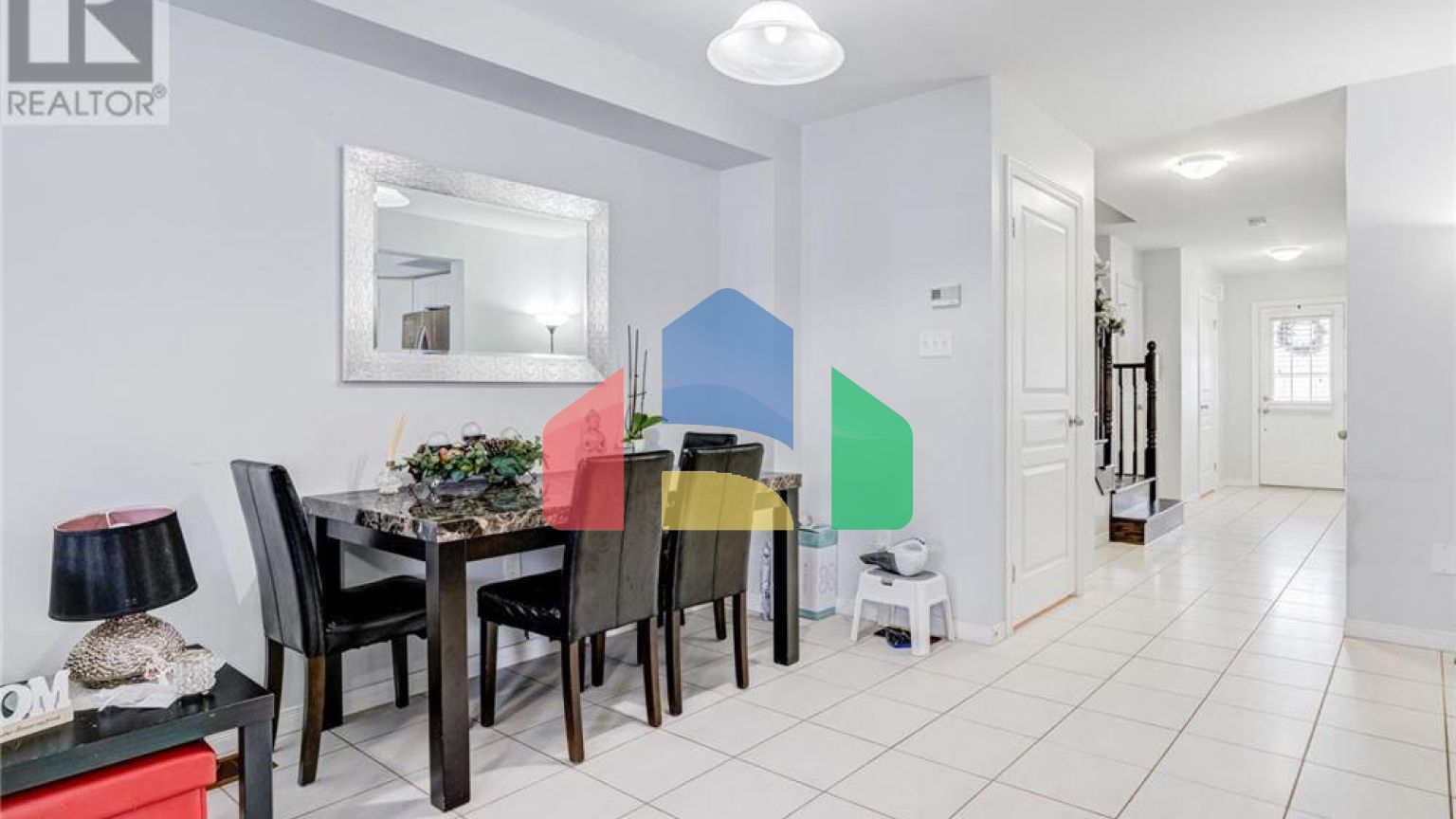 Residential - Single Family Home - Hamilton, Canada - Canada