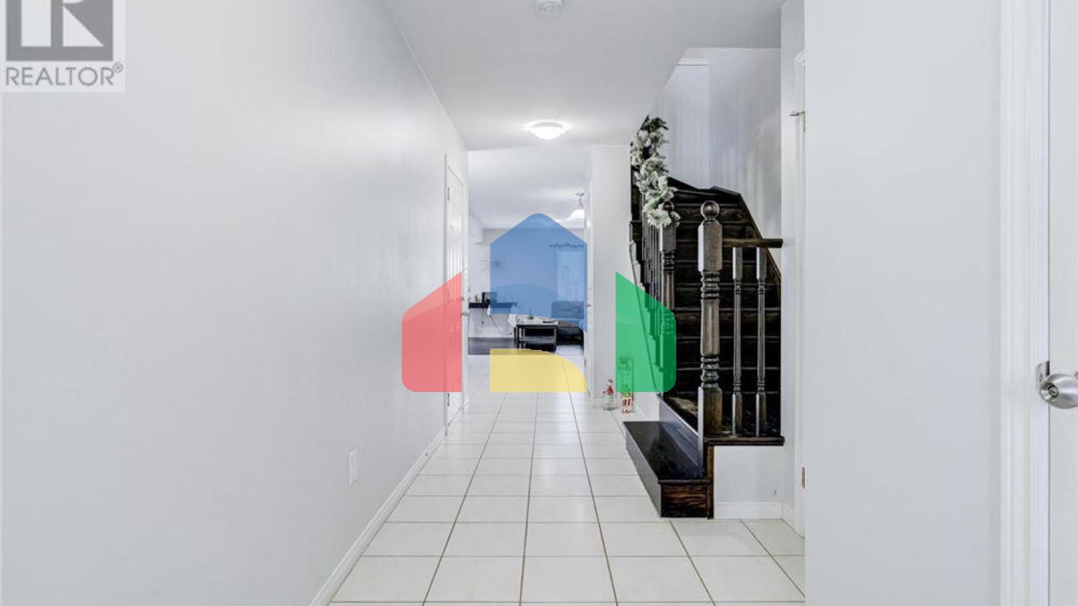 Residential - Single Family Home - Hamilton, Canada - Canada