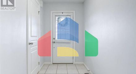 Residential - Single Family Home - Hamilton, Canada - Canada