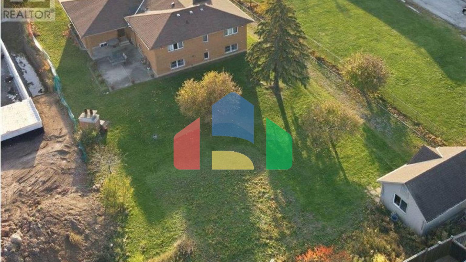 Residential - Single Family Home - Hamilton, Canada - Canada