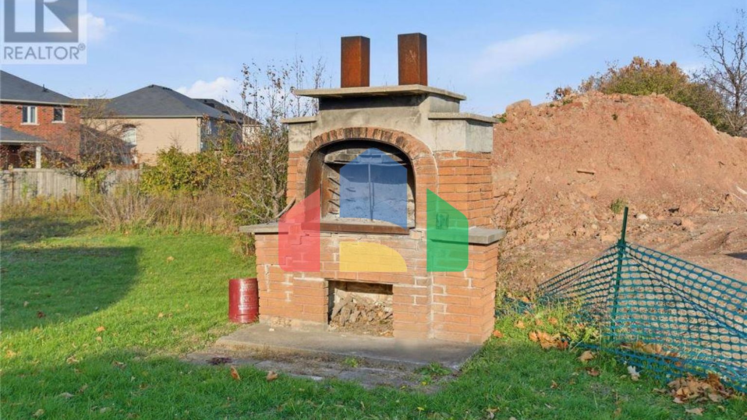 Residential - Single Family Home - Hamilton, Canada - Canada