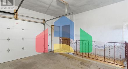 Residential - Single Family Home - Hamilton, Canada - Canada