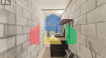 Residential - Single Family Home - Hamilton, Canada - Canada