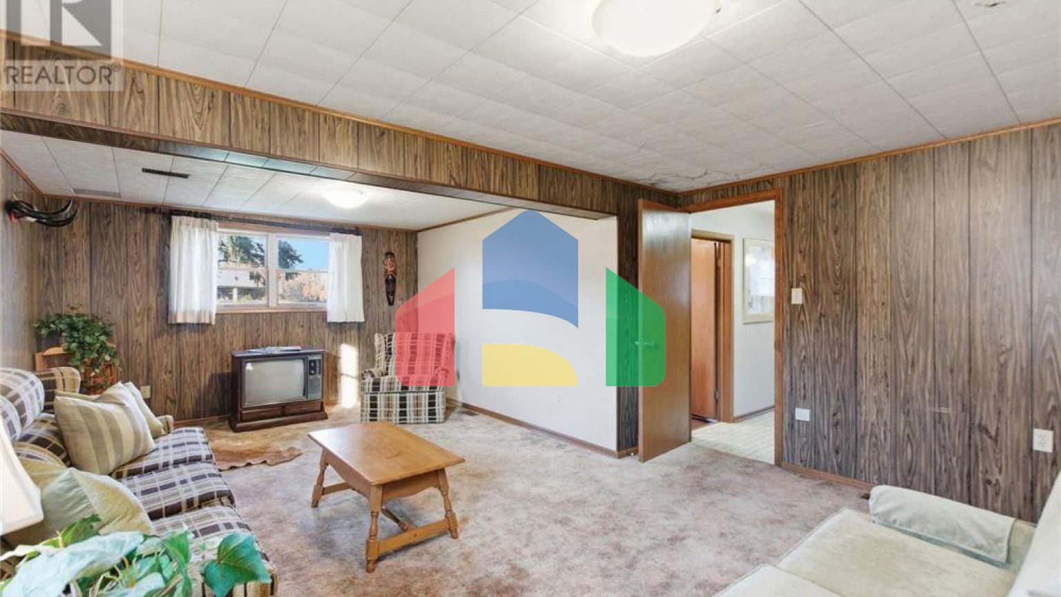 Residential - Single Family Home - Hamilton, Canada - Canada