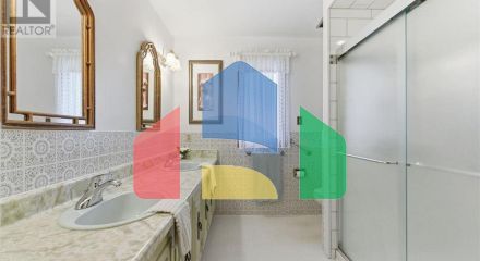 Residential - Single Family Home - Hamilton, Canada - Canada