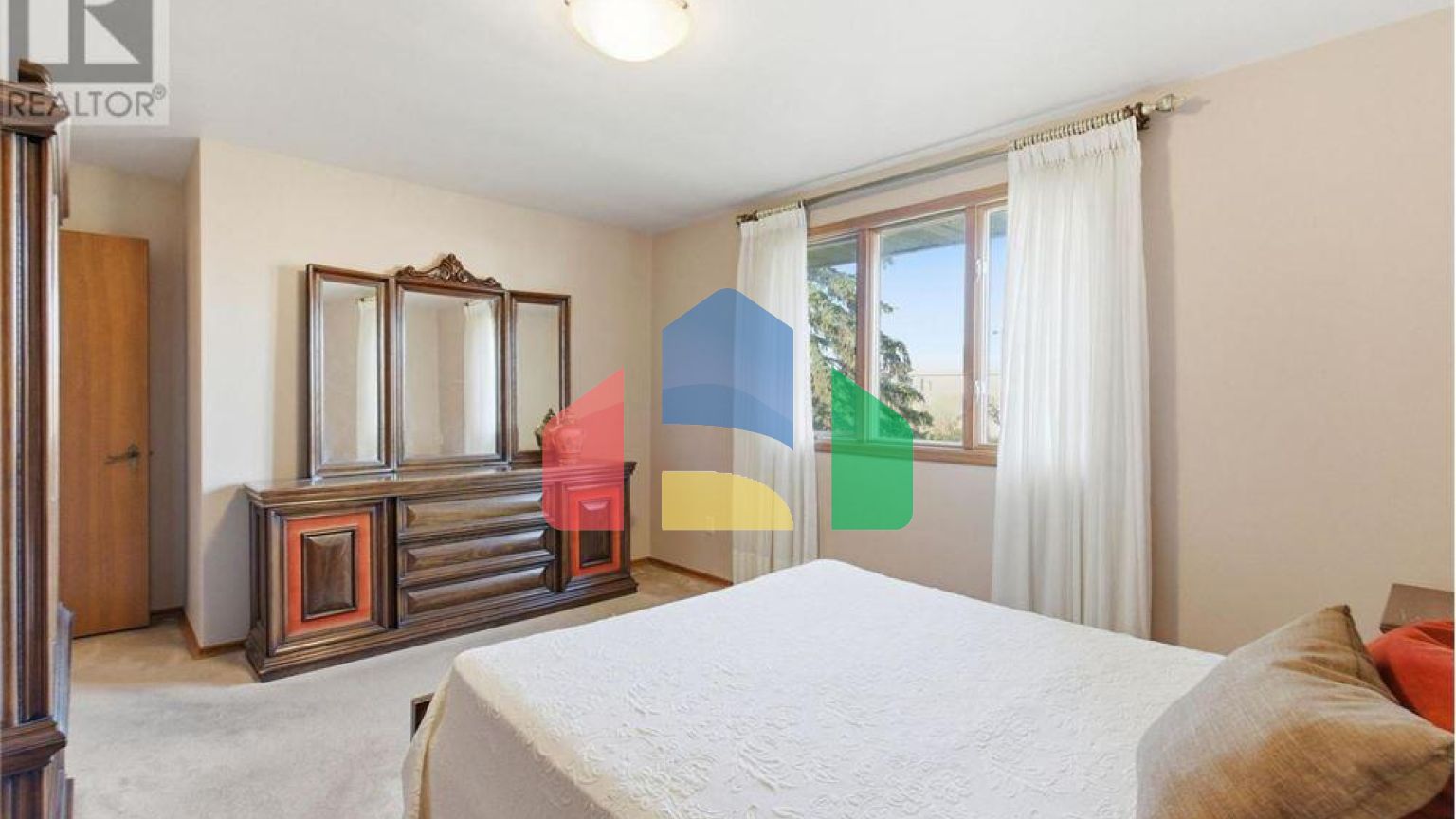 Residential - Single Family Home - Hamilton, Canada - Canada