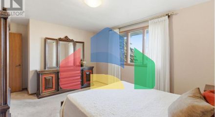 Residential - Single Family Home - Hamilton, Canada - Canada