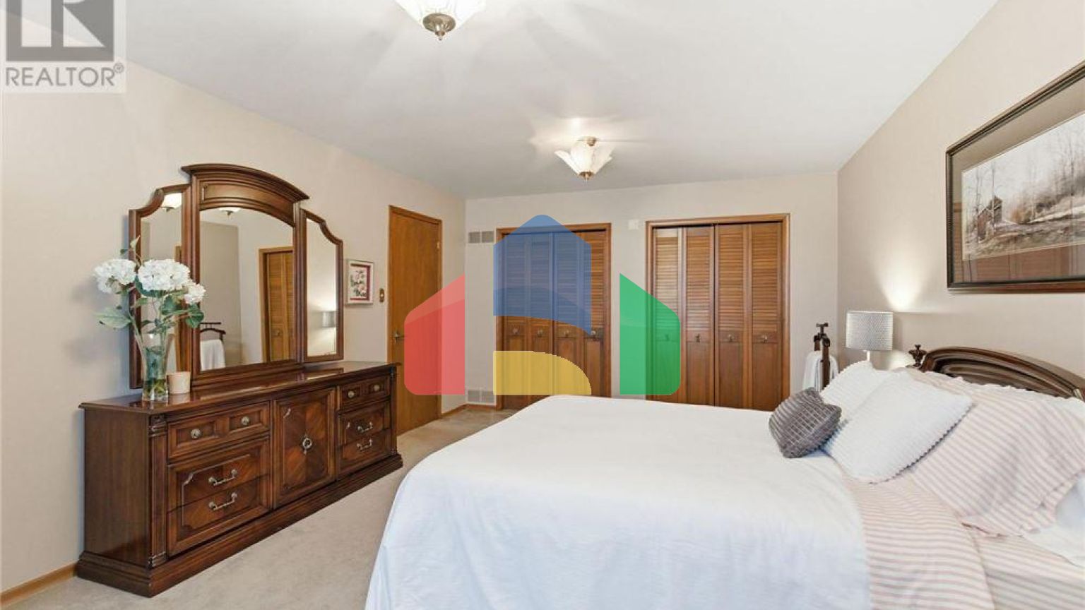 Residential - Single Family Home - Hamilton, Canada - Canada