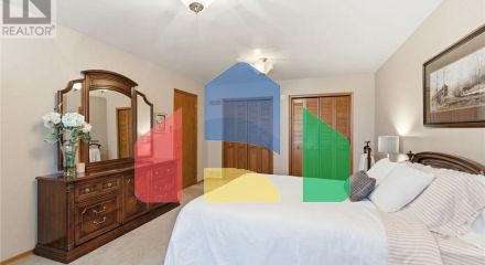 Residential - Single Family Home - Hamilton, Canada - Canada