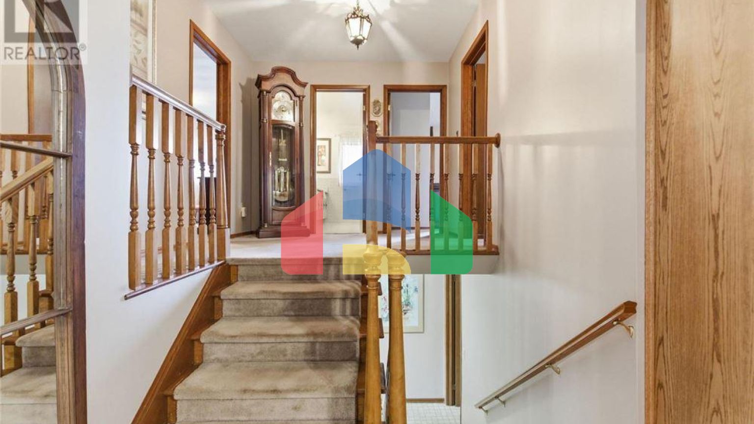 Residential - Single Family Home - Hamilton, Canada - Canada