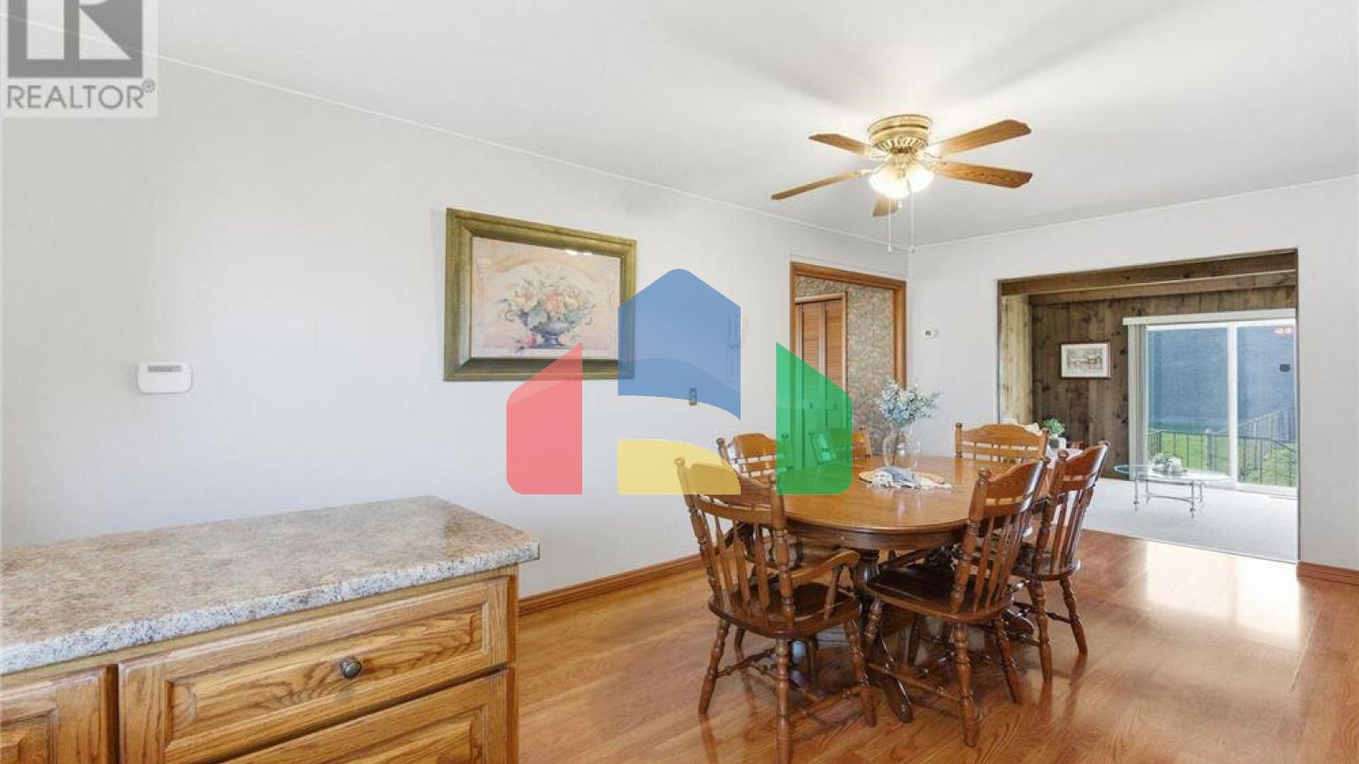 Residential - Single Family Home - Hamilton, Canada - Canada