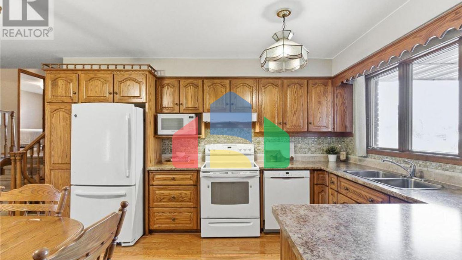 Residential - Single Family Home - Hamilton, Canada - Canada