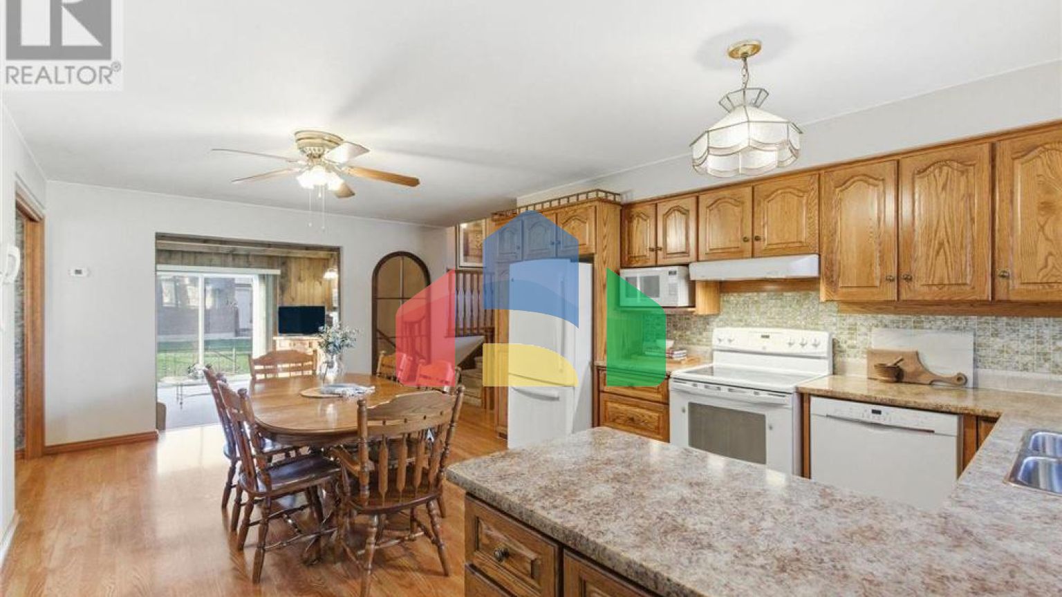 Residential - Single Family Home - Hamilton, Canada - Canada