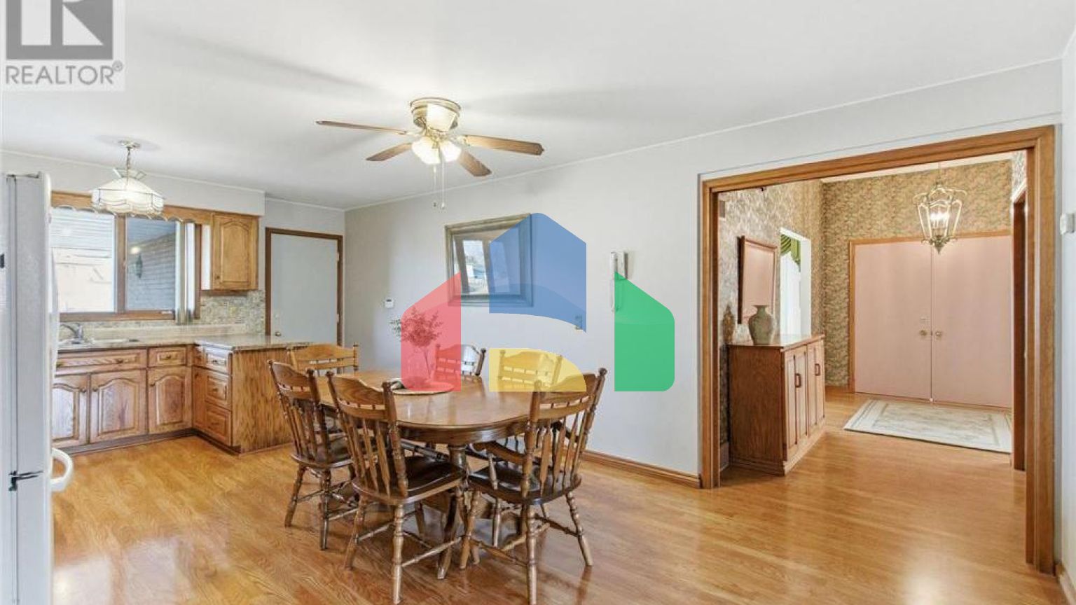 Residential - Single Family Home - Hamilton, Canada - Canada