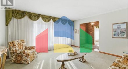 Residential - Single Family Home - Hamilton, Canada - Canada