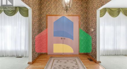 Residential - Single Family Home - Hamilton, Canada - Canada