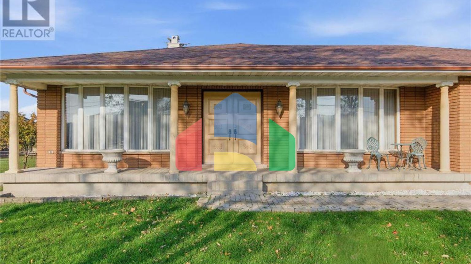 Residential - Single Family Home - Hamilton, Canada - Canada