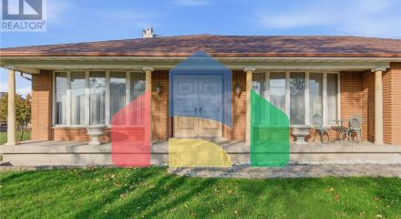 Residential - Single Family Home - Hamilton, Canada - Canada