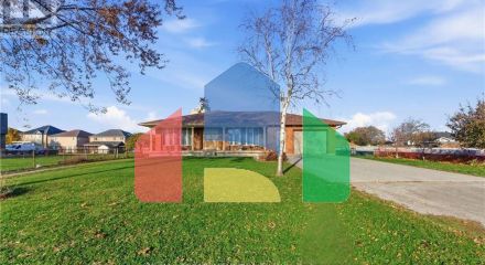 Residential - Single Family Home - Hamilton, Canada - Canada