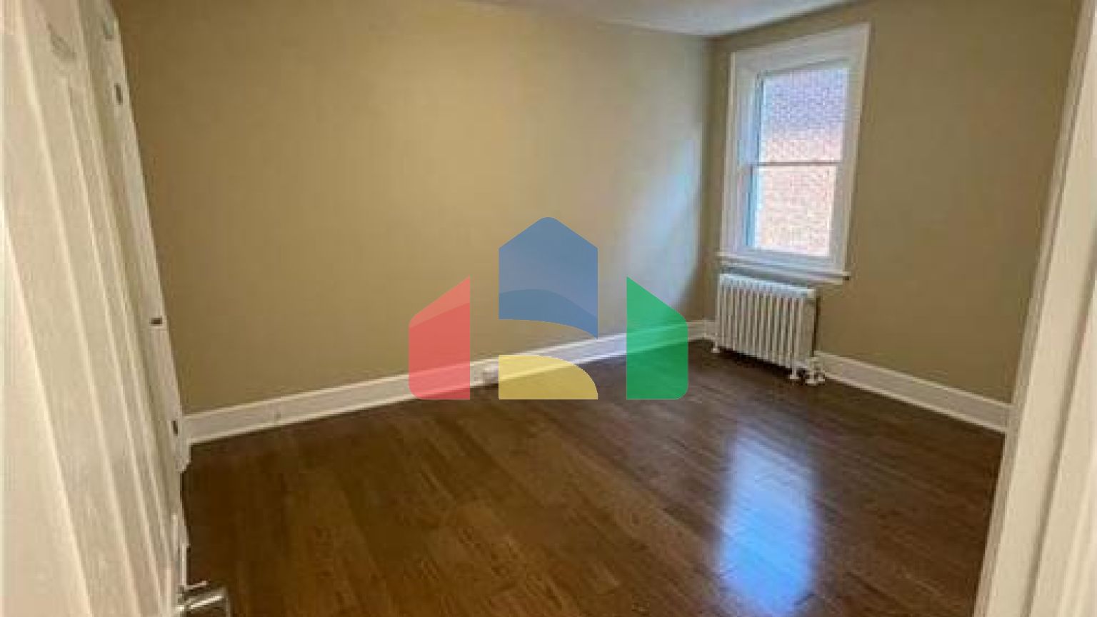 Residential - Condo/Apartment - Hamilton, Canada - Canada