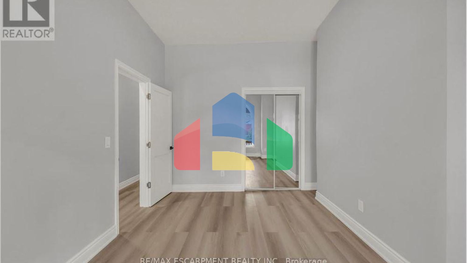 Residential - Multi-Family - Hamilton, Canada - Canada