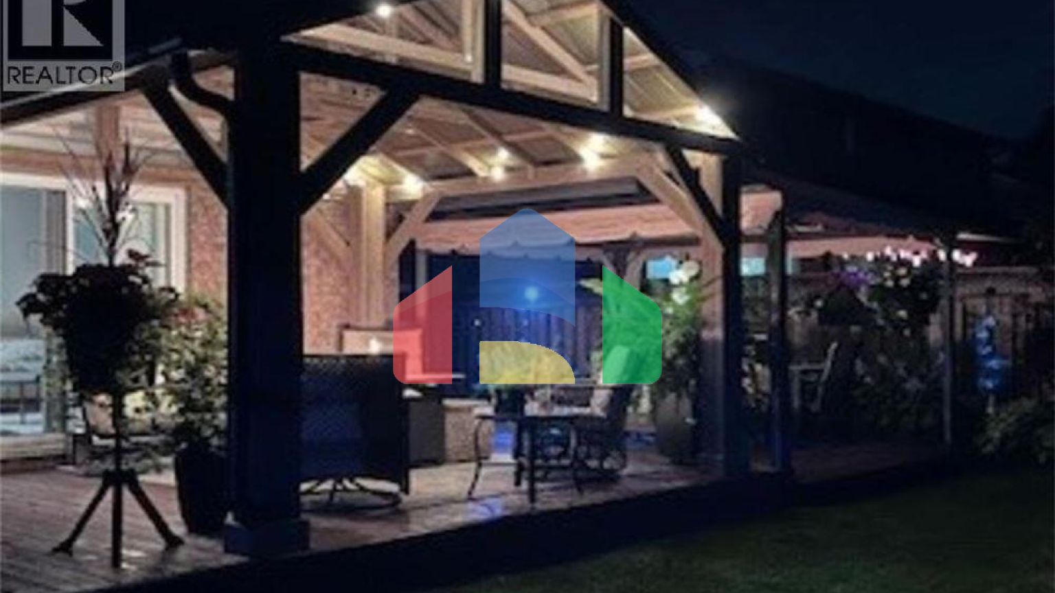 Residential - Single Family Home - Hamilton, Canada - Canada