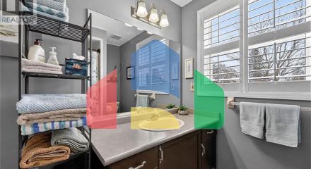 Residential - Single Family Home - Hamilton, Canada - Canada